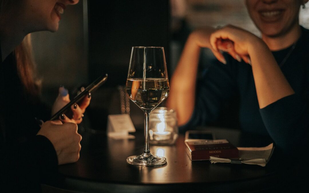 Master the Art of Planning a Bar Crawl That Actually Strengthens Your Professional Network and Builds Lasting Business Relationships